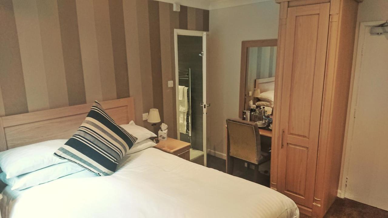 Oxwich Bay Hotel Swansea Eksteriør billede